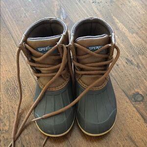 Sperry Brown Boots with Leather Upper and Rubber Soles